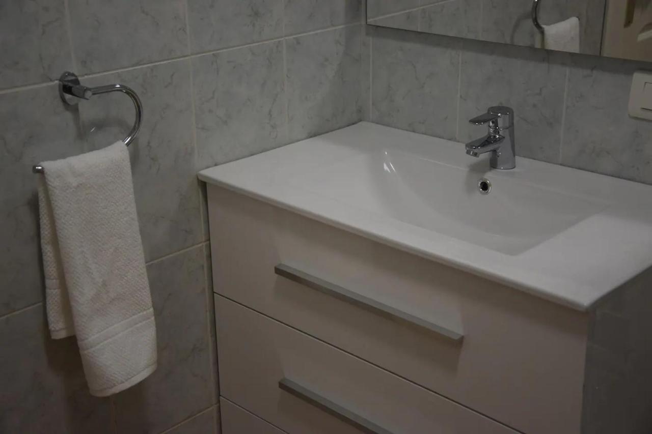 Bonito Y Tranquilo Apartamento En 阿布里斯 外观 照片